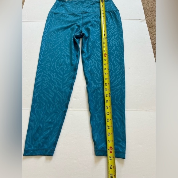 Sweaty Betty Teal Patterned Leggings - Picture 8 of 8